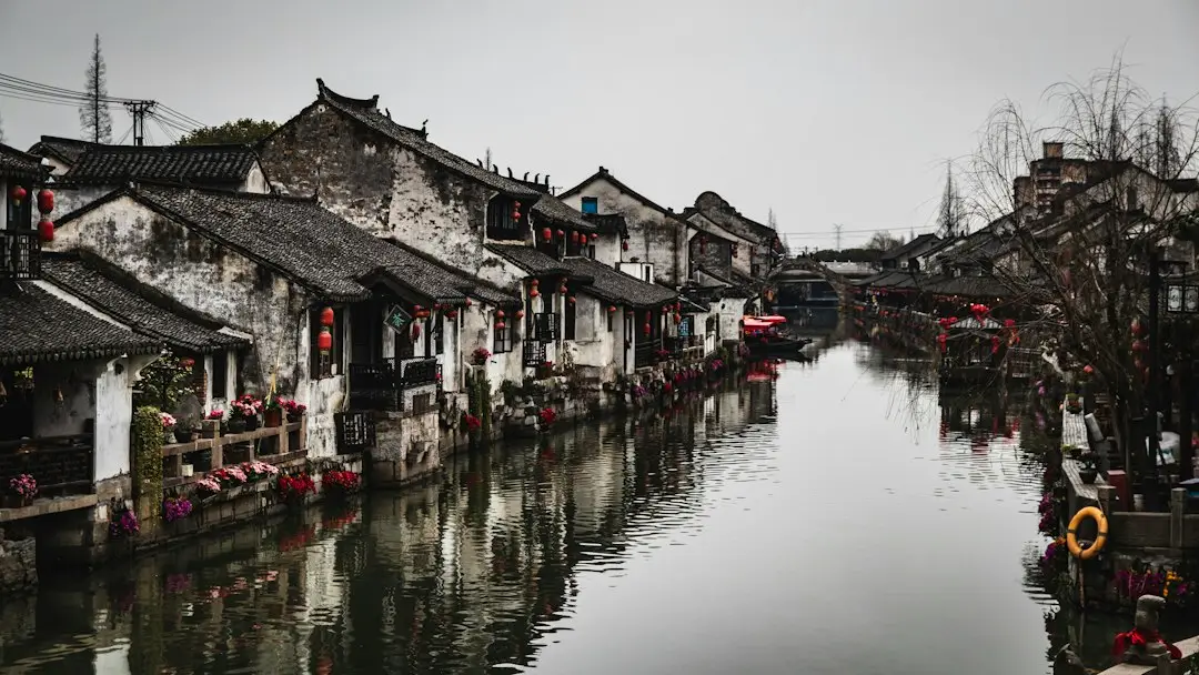 家用窗帘布艺选购指南:慕容物帘网热门系列推荐